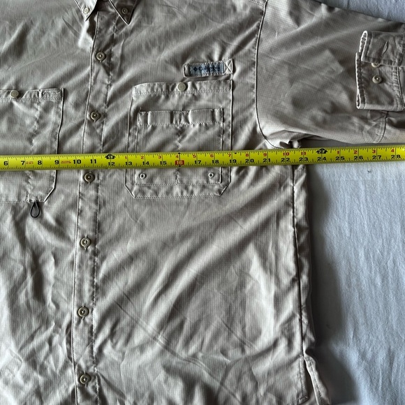 Columbia Tan Lightweight Casual Shirt - Picture 7 of 7
